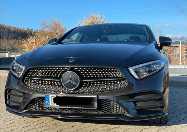 Mercedes-Benz CLS cena 300000 przebieg: 105700, rok produkcji 2018 z Góra małe 154